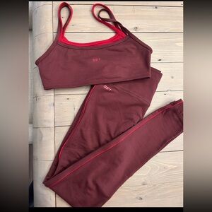 Set Active Form Cloud - layered sports bra and legging set